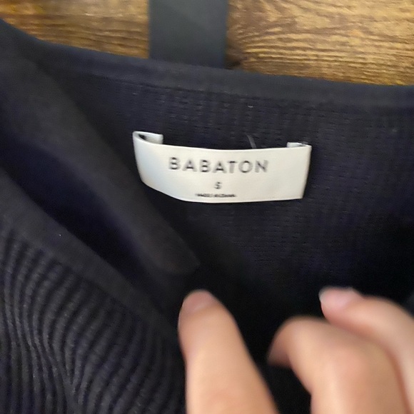 Aritzia tank size small - Picture 2 of 2